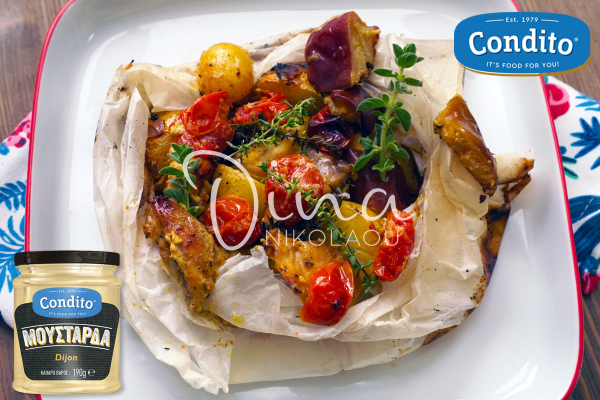 [:el]Κοτόπουλο με μουστάρδα και πορτοκάλι, με πατατούλες και μήλα στη λαδόκολλα[:en]Chicken with mustard and orange juice, with potatoes and apples in oil paste[:]